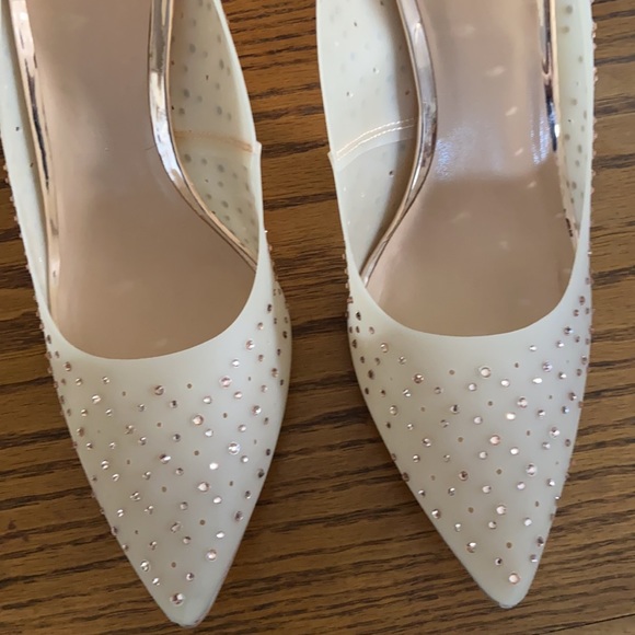 Gorgeous "Erregina " metallic gold JLO  see thru  jelly Heel - Picture 3 of 11